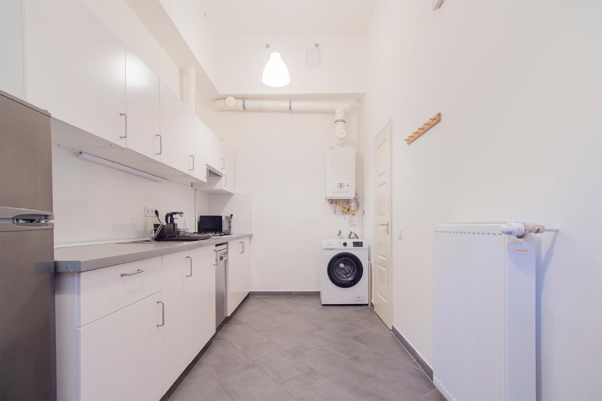 Kalvin 2Bdr Apartment With Ac Budapest Luaran gambar
