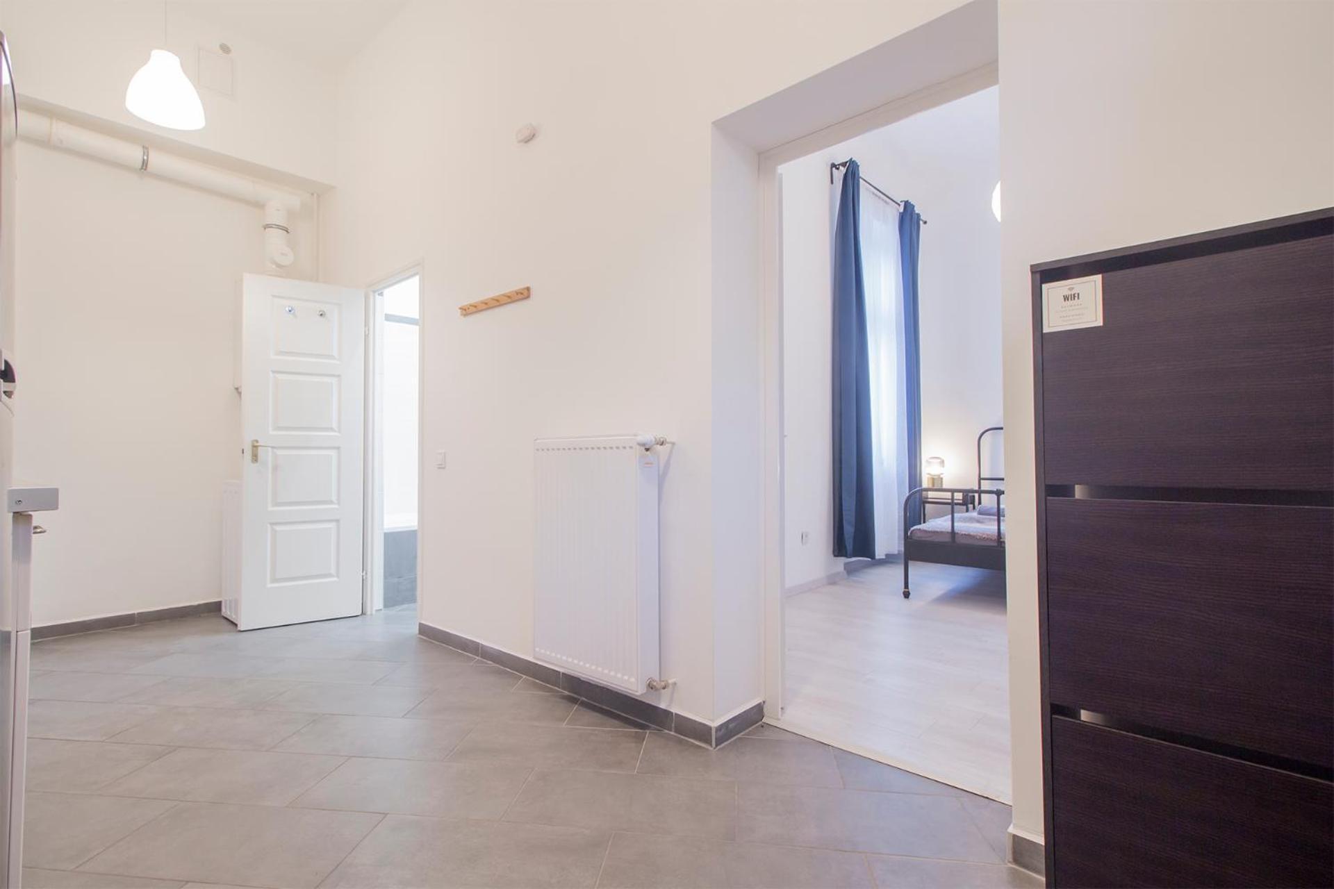 Kalvin 2Bdr Apartment With Ac Budapest Luaran gambar